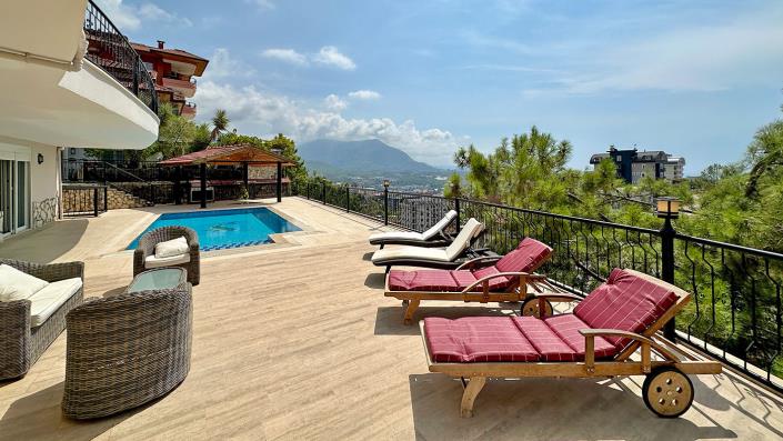 Image No.10-4 Bed Villa / Detached for sale