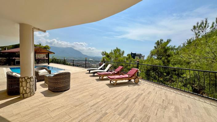 Image No.11-4 Bed Villa / Detached for sale