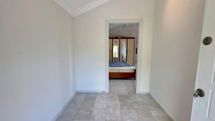 Image No.33-4 Bed Villa / Detached for sale