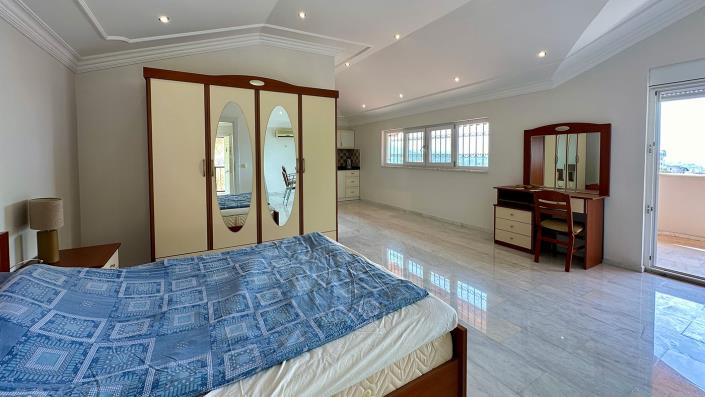 Image No.34-4 Bed Villa / Detached for sale