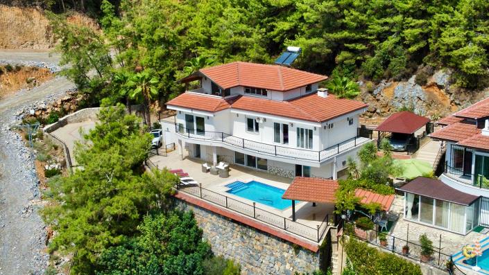 Image No.3-4 Bed Villa / Detached for sale