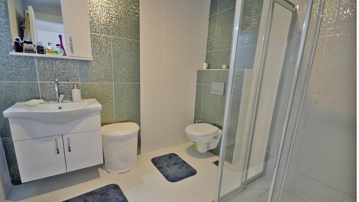 Image No.27-3 Bed Apartment for sale