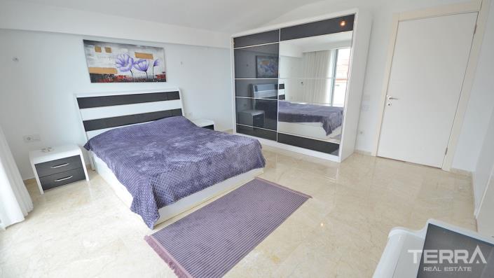 Image No.12-2 Bed Apartment for sale