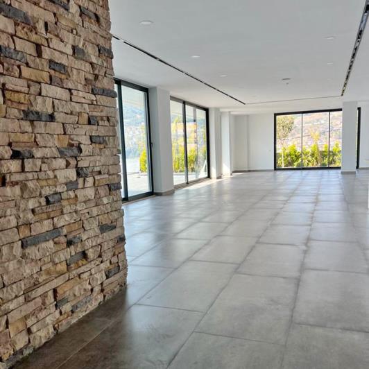 Image No.8-5 Bed Villa / Detached for sale