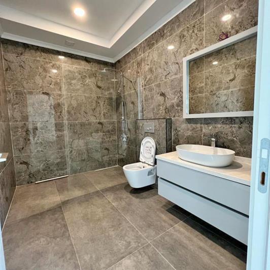 Image No.11-5 Bed Villa / Detached for sale