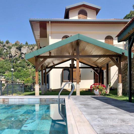 Image No.2-Villa / Détaché de 4 chambres à vendre à Oba