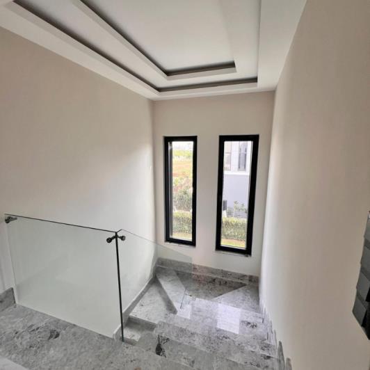 Image No.13-2 Bed Villa / Detached for sale