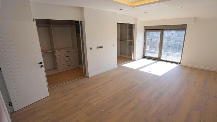 Image No.8-4 Bed Villa for sale