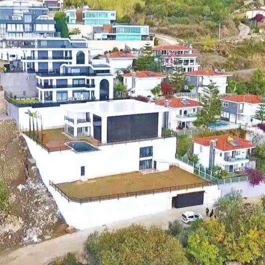 Image No.2-Villa de 5 chambres à vendre à Tepe