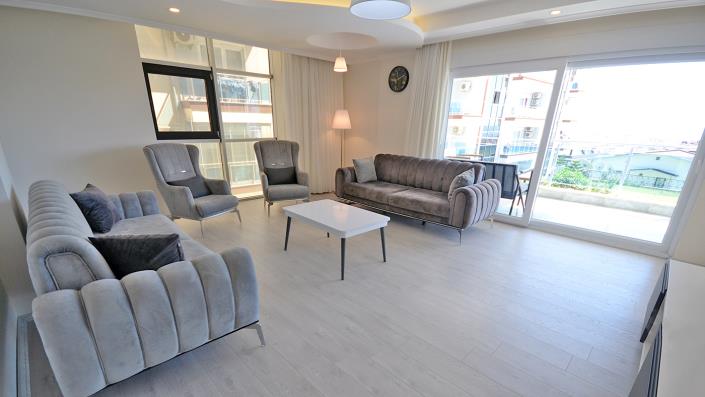 Image No.10-3 Bed Apartment for sale