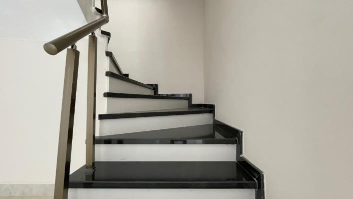 Image No.24-2 Bed Apartment for sale