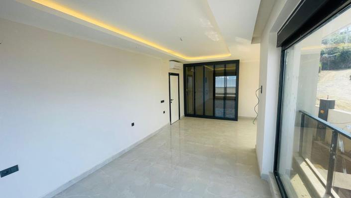 Image No.17-5 Bed Villa / Detached for sale