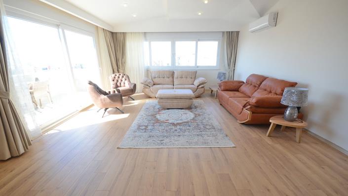 Image No.6-5 Bed Penthouse for sale