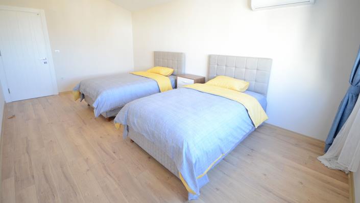 Image No.15-5 Bed Penthouse for sale