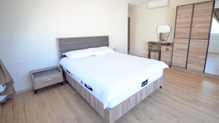 Image No.10-5 Bed Penthouse for sale