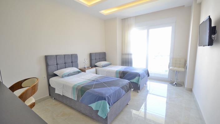 Image No.18-5 Bed Penthouse for sale