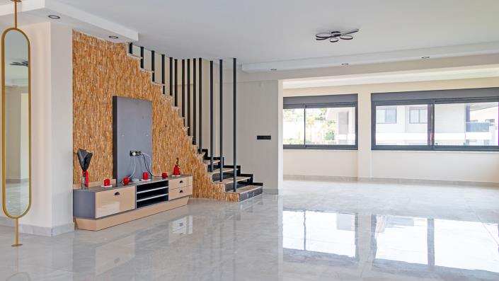 Image No.10-5 Bed Villa / Detached for sale