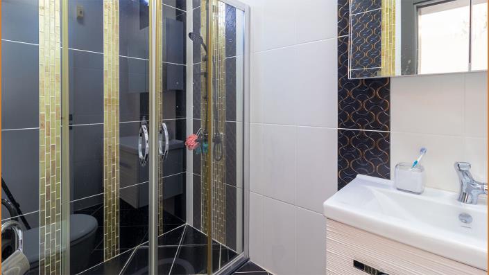 Image No.22-5 Bed Villa / Detached for sale