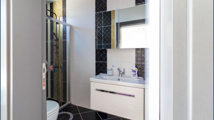 Image No.23-5 Bed Villa / Detached for sale