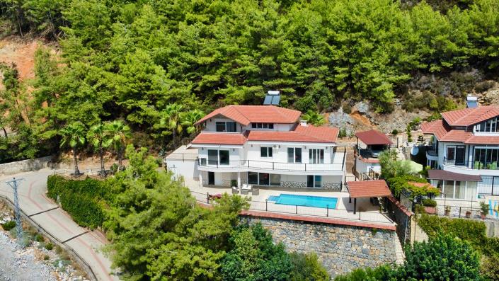 Image No.5-4 Bed Villa / Detached for sale