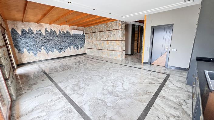 Image No.14-4 Bed Villa / Detached for sale