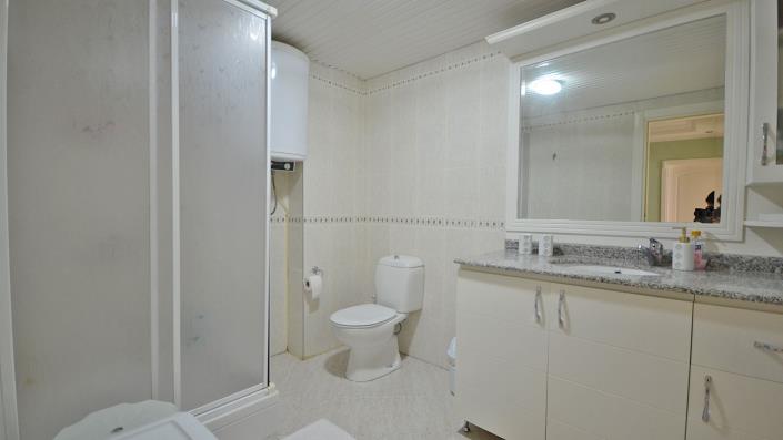 Image No.20-2 Bed Apartment for sale