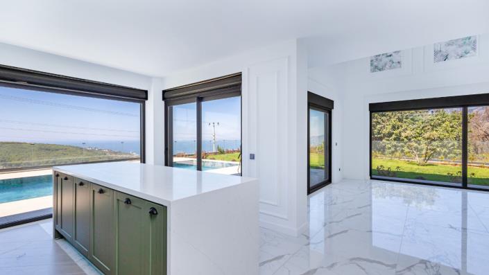 Image No.11-4 Bed Villa / Detached for sale
