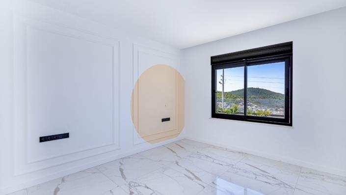 Image No.19-4 Bed Villa / Detached for sale