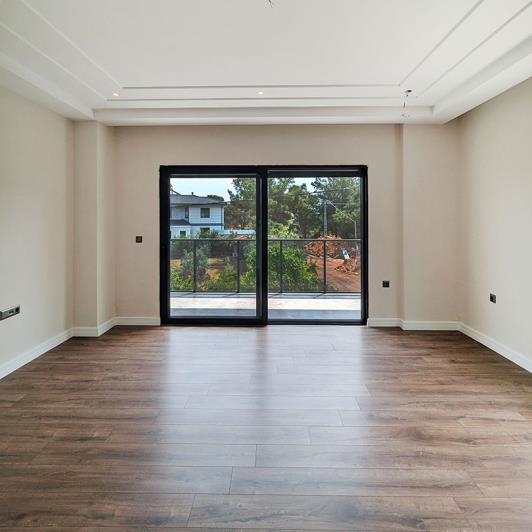 Image No.23-7 Bed Villa / Detached for sale
