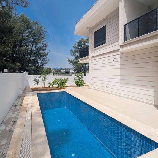 Image No.40-7 Bed Villa / Detached for sale
