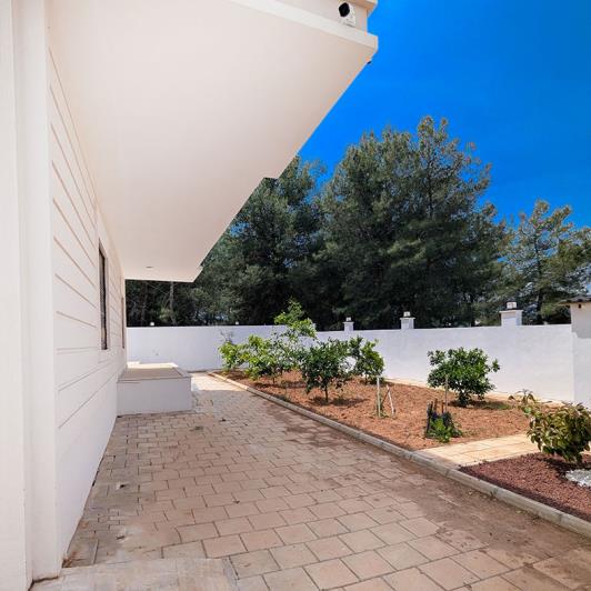 Image No.42-7 Bed Villa / Detached for sale