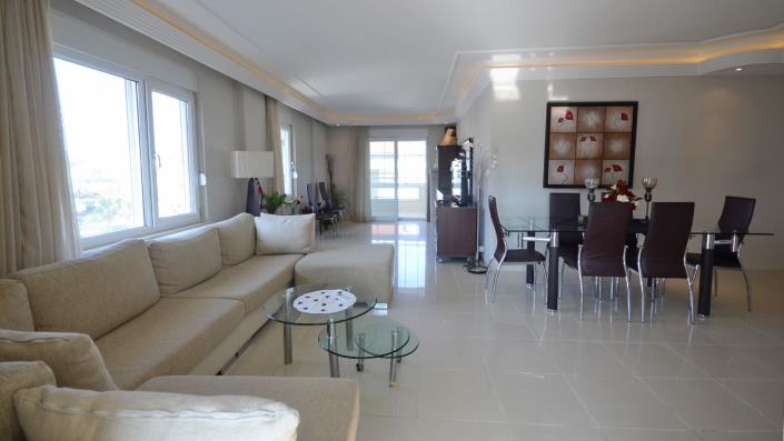 Image No.22-3 Bed Apartment for sale