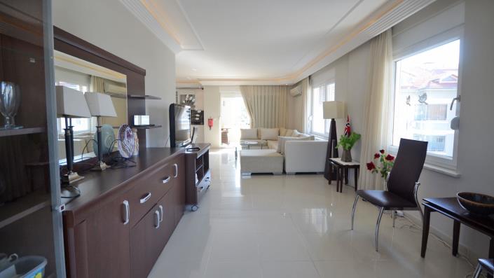 Image No.24-3 Bed Apartment for sale