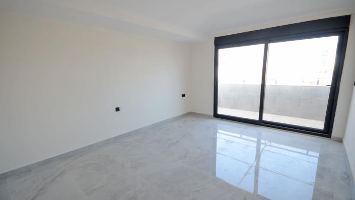 Image No.20-5 Bed Penthouse for sale
