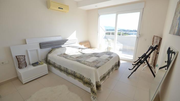 Image No.22-3 Bed Penthouse for sale