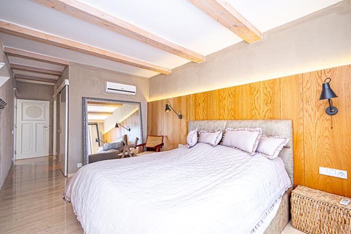 Image No.35-5 Bed Villa / Detached for sale