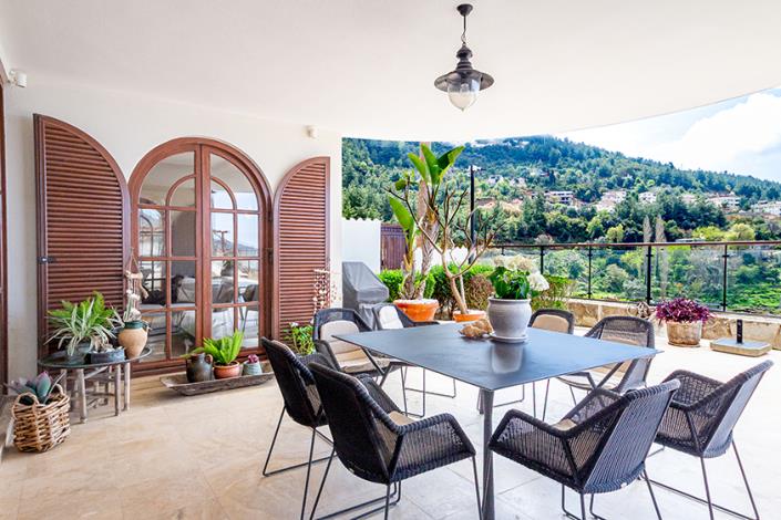 Image No.45-5 Bed Villa / Detached for sale