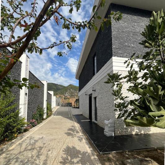 Image No.16-4 Bed Villa / Detached for sale