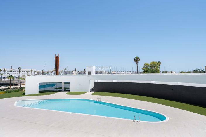 Image No.1-3 Bed Apartment for sale