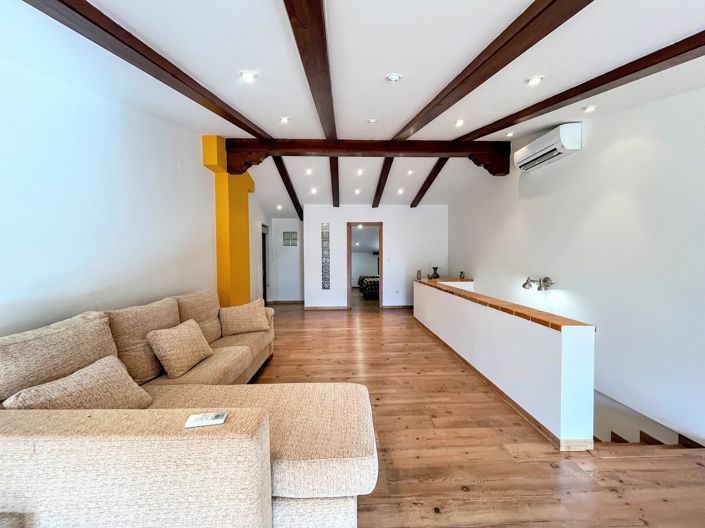 Image No.13-3 Bed Property for sale