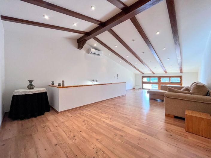 Image No.14-3 Bed Property for sale