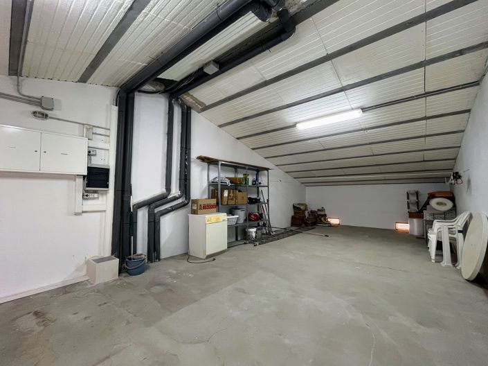 Image No.16-3 Bed Property for sale