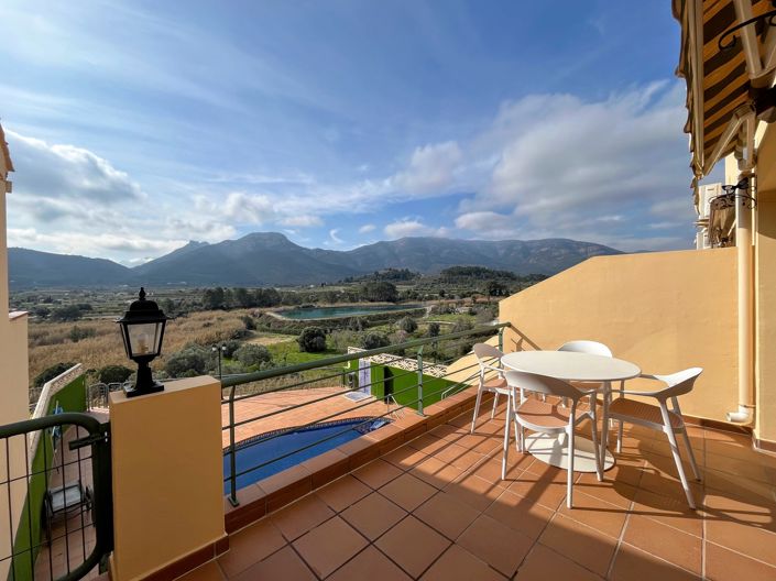 Image No.6-3 Bed Property for sale