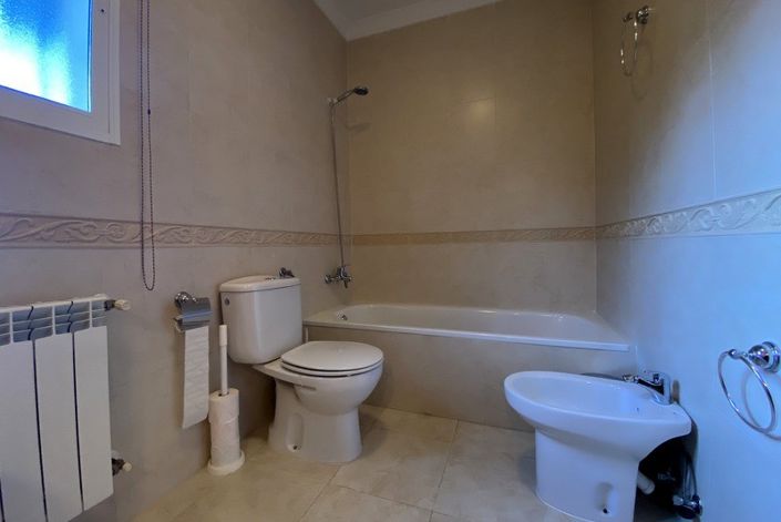 Image No.26-3 Bed Villa for sale