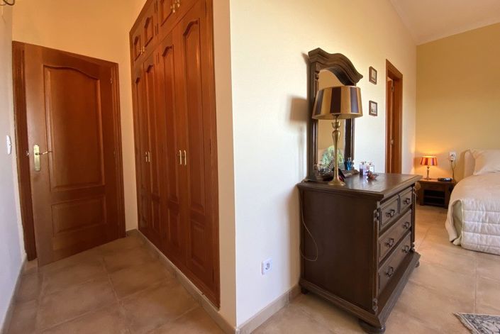 Image No.27-3 Bed Villa for sale