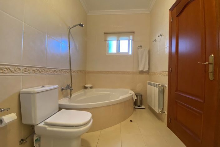 Image No.31-3 Bed Villa for sale