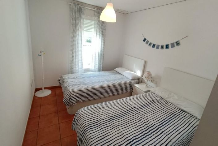 Image No.17-2 Bed Property for sale