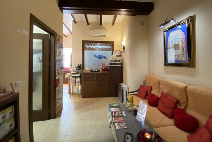 Image No.17-3 Bed Townhouse for sale