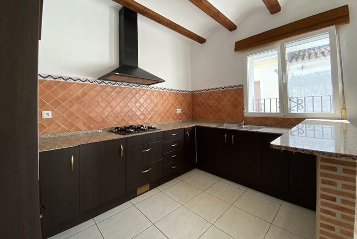 Image No.5-3 Bed Townhouse for sale