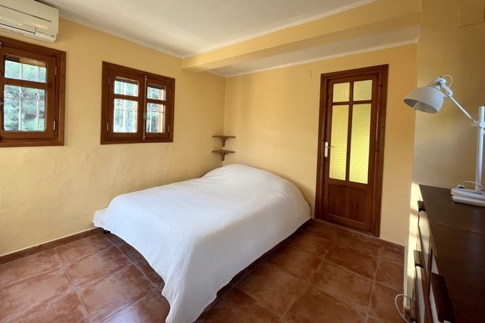 Image No.12-4 Bed Villa for sale